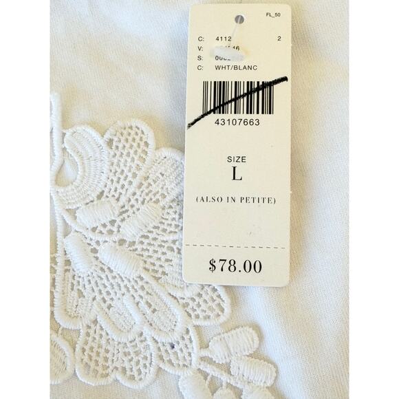 AKEMI + KIN Anthropologie Floral Embellished Women's Sz L White T-Shirt Top NWT - Picture 11 of 16